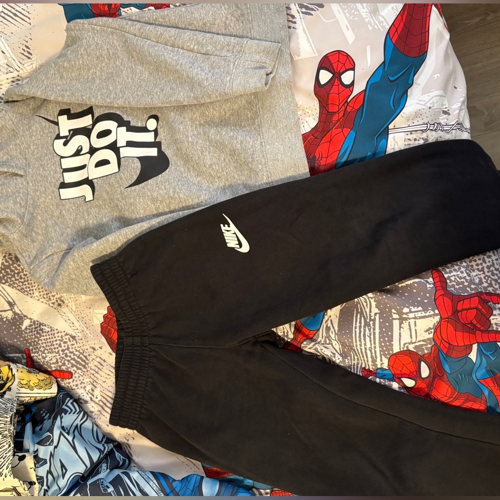 Nike Kids Hoodie and Joggers 6